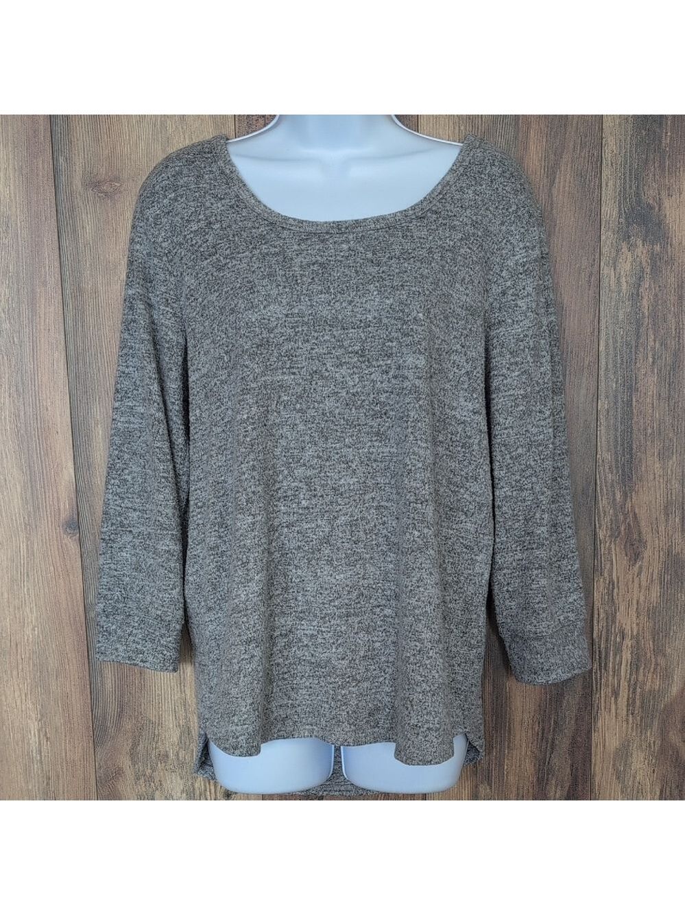 No Boundaries Gray Wide Neck Sweater XL                   P105